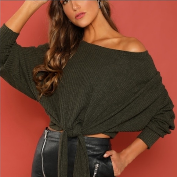 SHEIN Tops - Super cute Ribbed Loose Fit Oversized Shirt w/ties